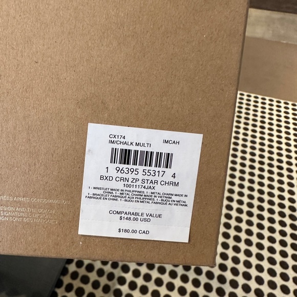 NWT! Coach CX174 Boxed Corner Zip Wristlet Gift Set With Star Print And Charms - Picture 9 of 9